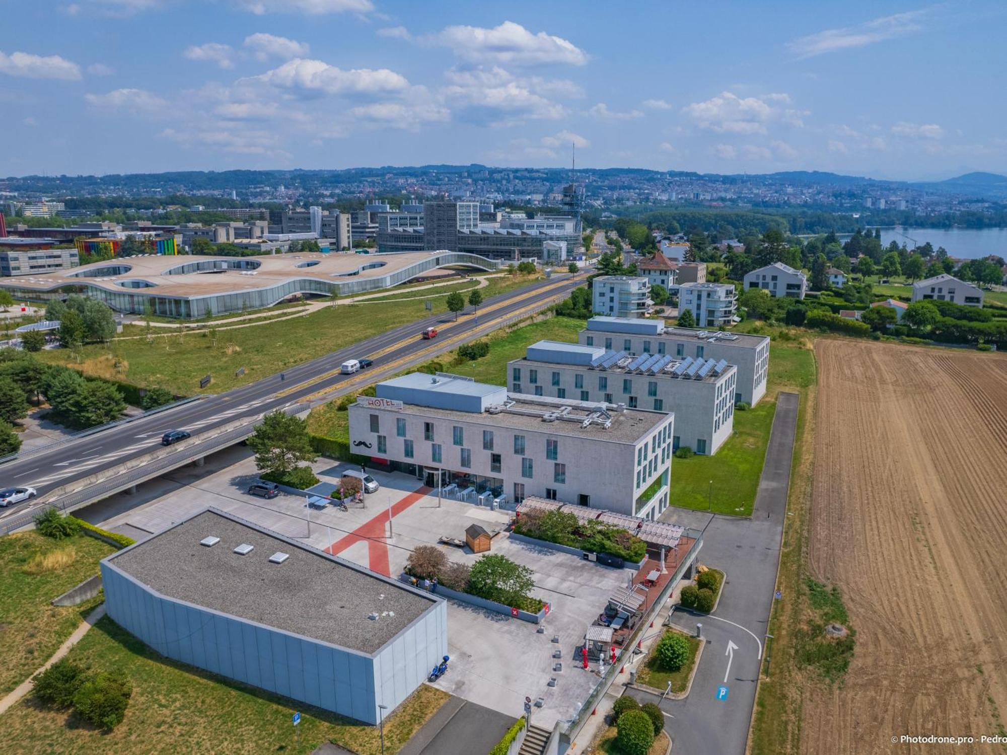 Starling Hotel Lausanne Сен-Сюльпіс Екстер'єр фото