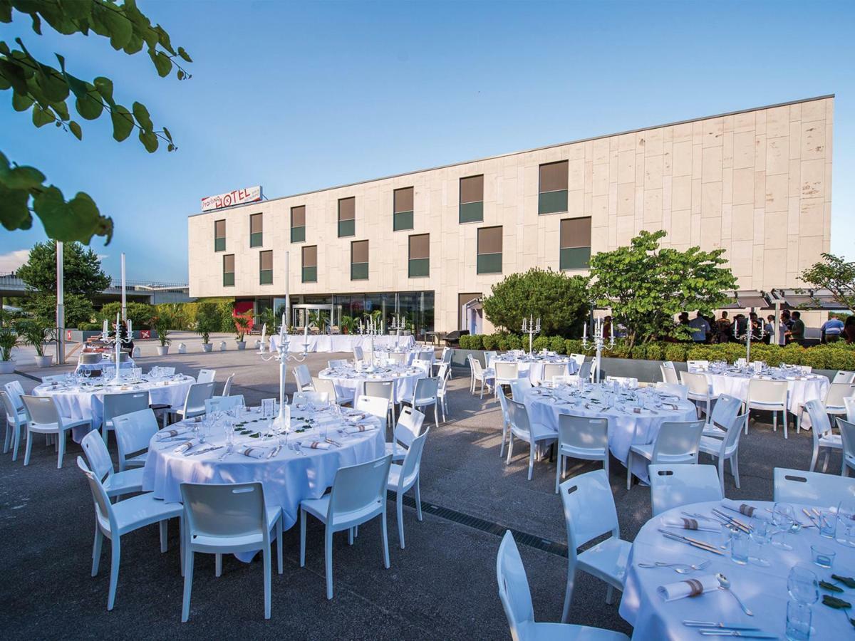 Starling Hotel Lausanne Сен-Сюльпіс Екстер'єр фото